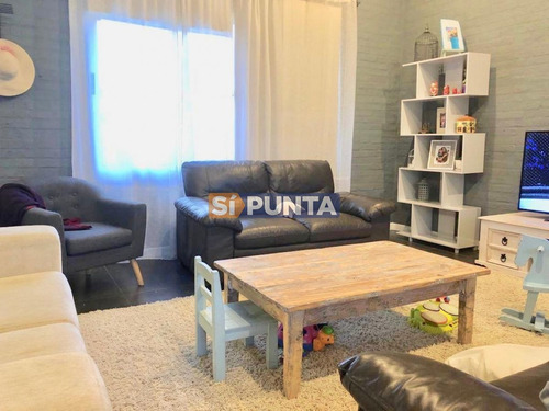 Imagen 2 de 16 de Casa En Alquiler - Lugano