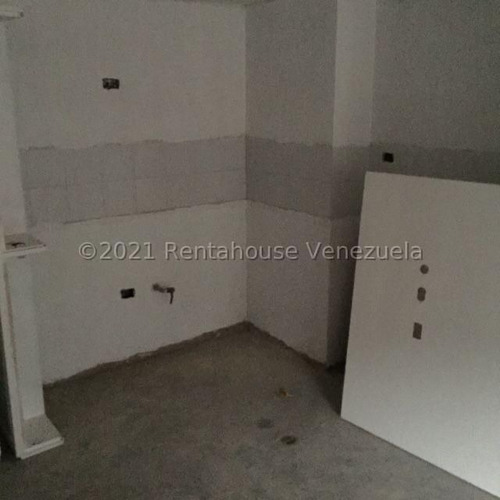 Imagen 4 de 8 de Ss Vende Apartamento 22-12550 En Lomas De La Alameda