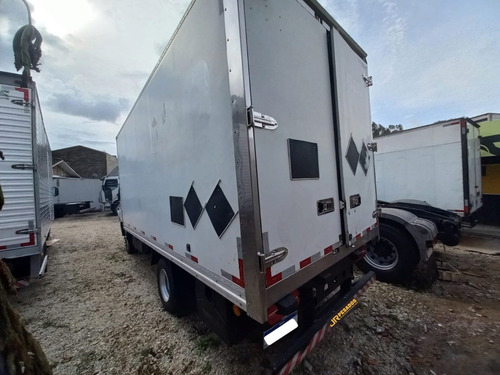 Imagem 4 de 14 de Mercedes Benz Mb Acelo 915 4x2 Ano 2010 Com Câmara Fria