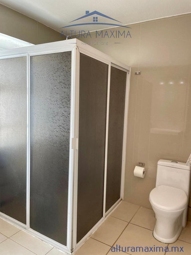 Casa En Venta En Arcos De Guadalupe Zapopan