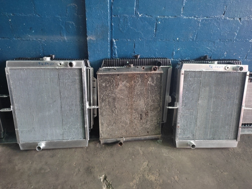 Imagen 3 de 4 de Radiador Para Camión Mitsubishi Fm Fk Canter 657 Aluminio