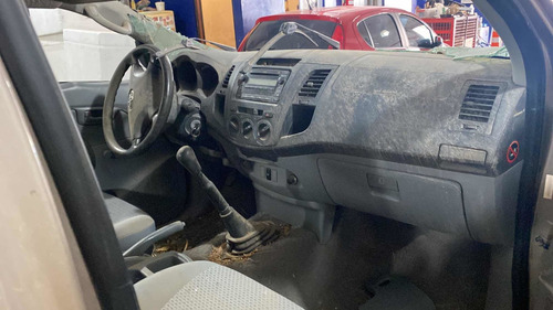 Imagen 8 de 13 de Toyota Hilux 2.5 4x2 Hilux