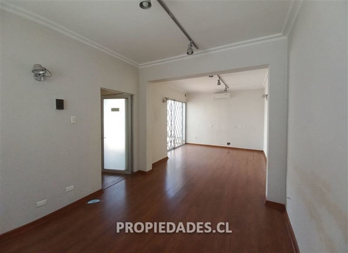 Imagen 6 de 21 de Oficina En Venta En Providencia/casa Ideal S. Profesionales