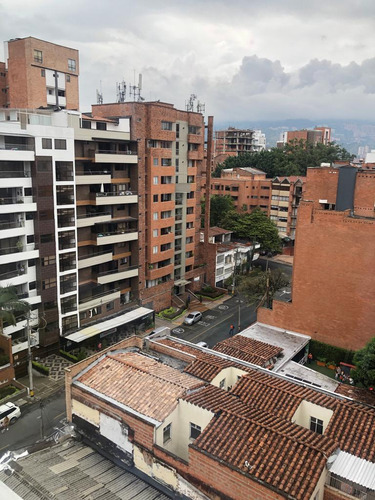 Vendo Apartamento Grande  En Laureles Santa Teresita Medellin 
