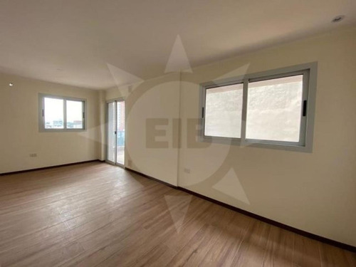 Imagen 3 de 9 de ::: Eib Vende Hermoso Departamento Con Cochera :::