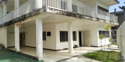 Imagen 2 de 18 de Casa En Alquiler Av. Raul Leoni Maturin