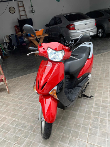 Imagem 2 de 15 de Honda Lead 110