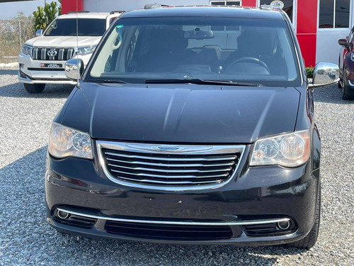 Imagen 5 de 15 de Chrysler Town Y Country Touri Americana