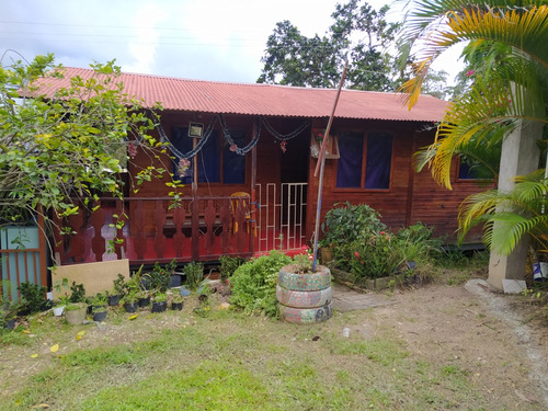 2 Casas Con Lote Vda Zapata La Mesa