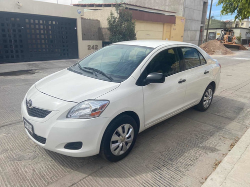 Toyota Yaris 1.5 Core Sedan Mt 2016