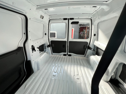 Imagen 10 de 17 de Berlingo Furgon Hdi 92 Business Patentada 2023 0km