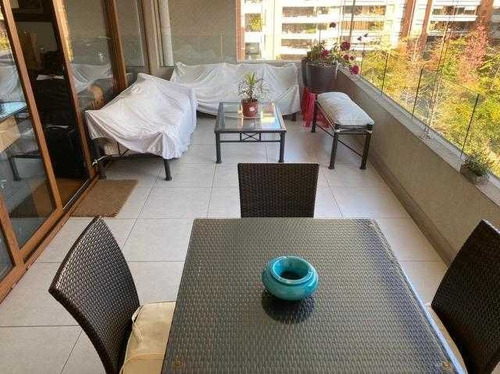Imagen 25 de 27 de Precioso Departamento En Un Quinto Piso En Venta En Vitacura