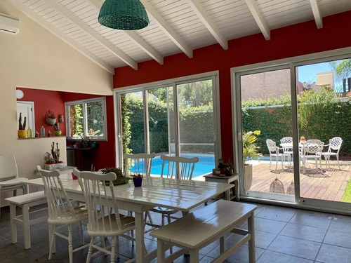 Imagen 8 de 26 de Casa De 4 Dormitorios En Venta En Tejas Del Sur. Con Pileta.