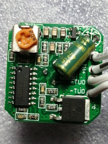 Imagen 2 de 10 de Leds + Roseta + Sensor Luz Y Movimiento 12v 24v Planta Solar