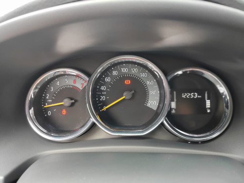 Renault Logan 1.6 Intens Mt