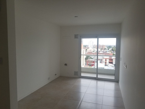 Imagen 5 de 9 de Monoambiente En Venta En Barrio Constituyentes.