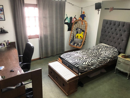 Merolla Vende | Hermosa Casa De Seis Ambientes En Parque Patricios Usd 550.000