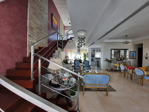 Se Vende Penthouse Con Impresionante Terraza En Piantini