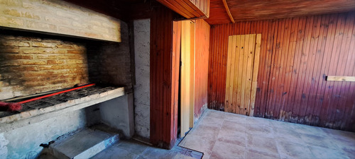 Alquiler Casa 2 Dormitorios Y Fondo Con Barbacoa Y Garage