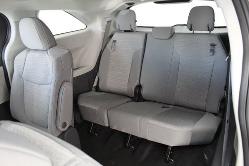 Imagen 9 de 15 de Toyota Sienna Hibrida Xle Tela
