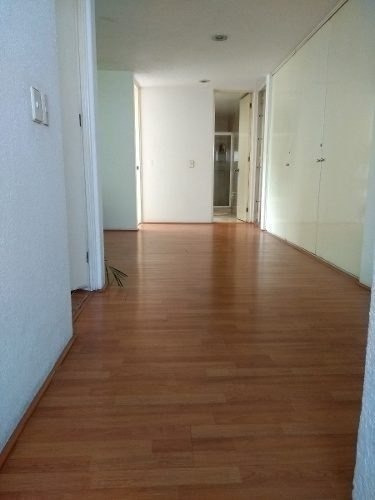 Imagen 14 de 14 de Recámara Soleada, Amplia Y Bien Ventilada Con Área Común