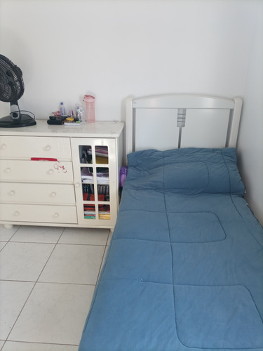 Casa Com 2 Sala 4 Quarto 1 Cozinha 4 Banheiro,1 Quintal.