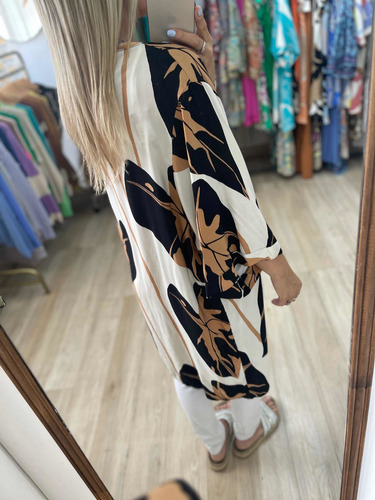 Imagen 8 de 9 de Kimono Estampado Mujer The Big Shop