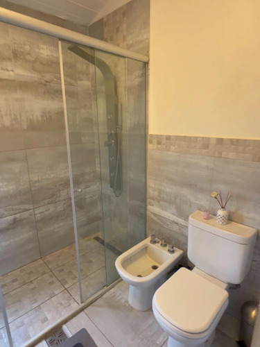 Casa En Venta De Categoría En Villa Zoila, Río Tercero !!