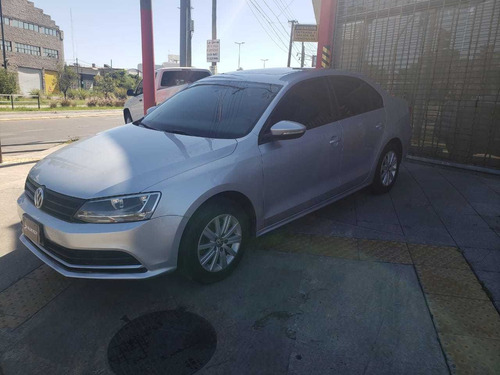 Volkswagen Vento 2.0 Advance 115cv 2015