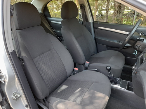 Imagen 15 de 15 de Chevrolet Aveo 1.6 Ltz L4 Man Mt 2015