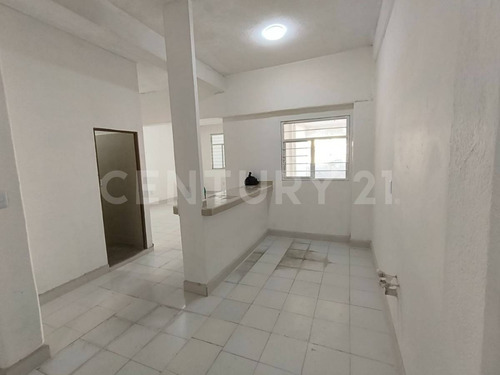 Casa En Venta Con 2departamentos Cerca Metro Ecatepec, Col Fuentes De Aragón