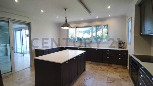 Casas En Venta En Hudson, 5 Dormitorios Con Pileta, Barrio Privado