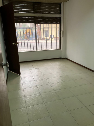 Casa De Dos Dormitorios En El Centro (ref: Ksk-1052)