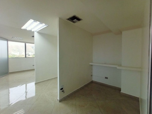Imagen 5 de 13 de Oficina En Alquiler C.c. Trigaleña Plaza Foof-071 Zoraida Araujo 04244574535