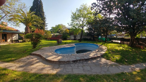 Casa 3 Amb En 1 Planta Con Gran Terreno. Inmejorable Ubicacion.