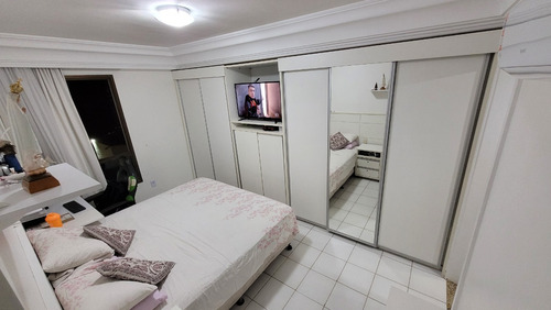 Apartamento Com 3 Quartos ( 1 Suíte), Dependência, Candeal - 114m²