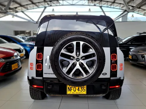 Land Rover Defender 110 X-dynamic S 300ps