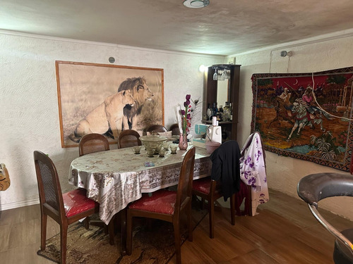Casa Grande De 2 Pisos - Admite Separar En 2 Apartamentos + Galpón