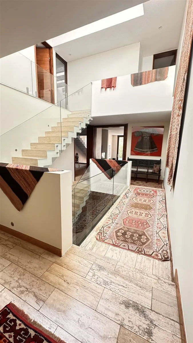 Imagen 1 de 30 de Departamento En Venta 6 Dorm. Piscina Jardín En Lo Barnechea