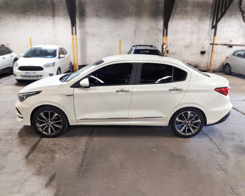 Fiat Cronos 1.8 16v Precision