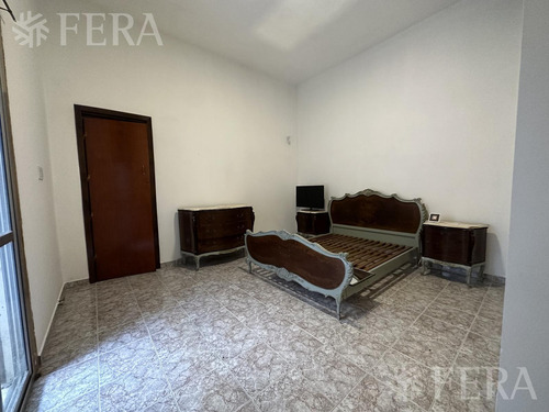 Venta Ph De 2 Ambientes Con Patio En Sarandi