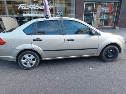 Ford Fiesta 1.6 Max Ambiente Mp3