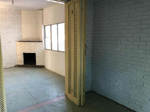 Venta Casa 3 Dormitorios Con Amplio Terreno Mas Local Comercial
