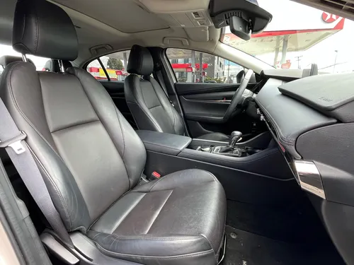 Mazda 3 Grand Touring 2.0cc AT AA 4X2