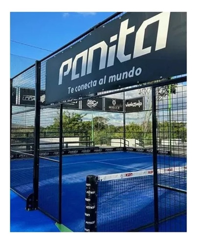 Pista Profesional De Pádel Panorámica