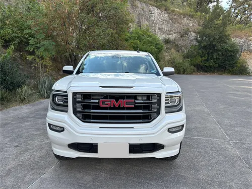Impecable Gmc Sierra Stl 2016