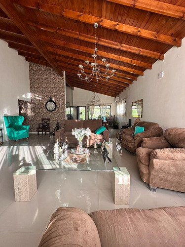 Casa En Venta En Barrancas De Iraola