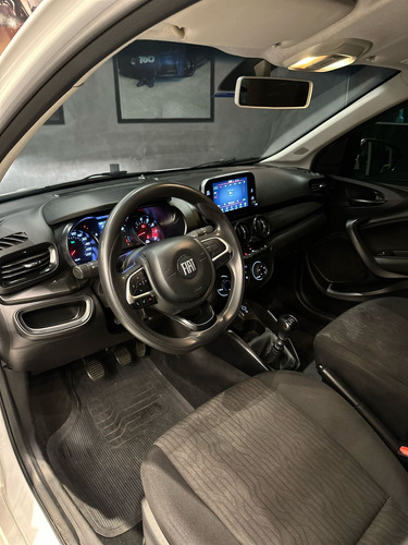 Fiat Cronos 1.3 Drive S-design Flex 4p