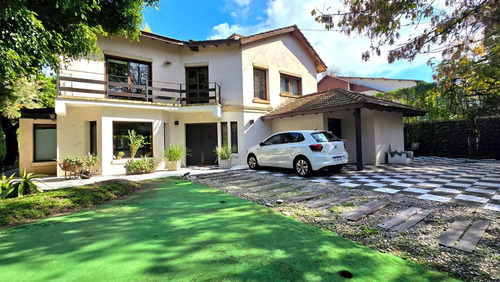 Casa En Venta Lomas De San Isidro 4 Dormitorios