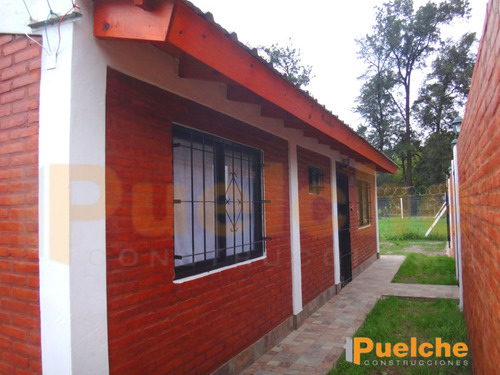 Hermoso Y Amplio Chalet De 3 Ambientes- A Construir En Ladrillos Y Hormigón - No Son Prefabricadas